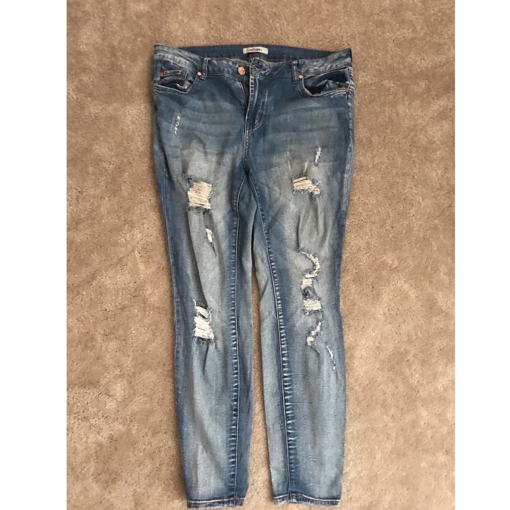 Ripped boyfriend jeans